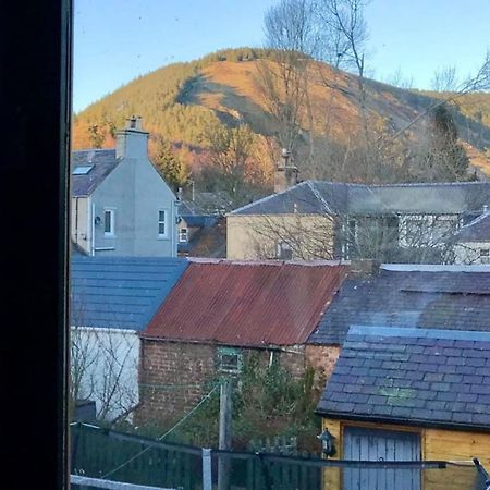 The Morningside Apartment Charming Stylish Apartment In The Centre Of Innerleithen Exterior foto