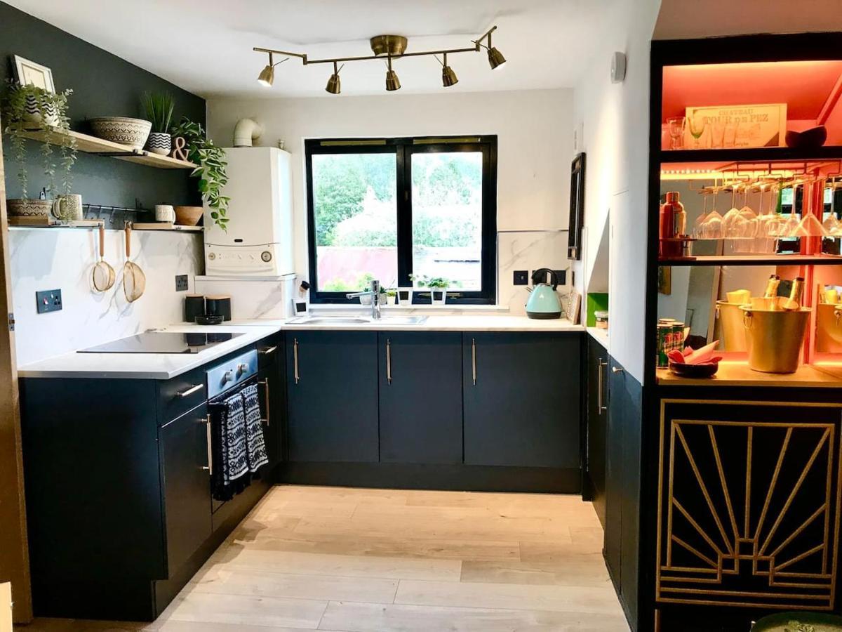 The Morningside Apartment Charming Stylish Apartment In The Centre Of Innerleithen Exterior foto