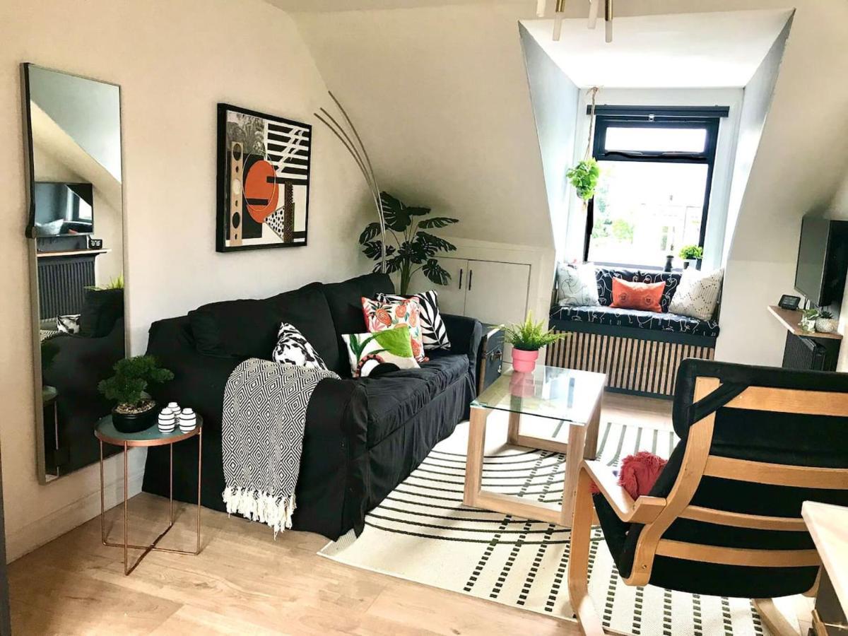 The Morningside Apartment Charming Stylish Apartment In The Centre Of Innerleithen Exterior foto