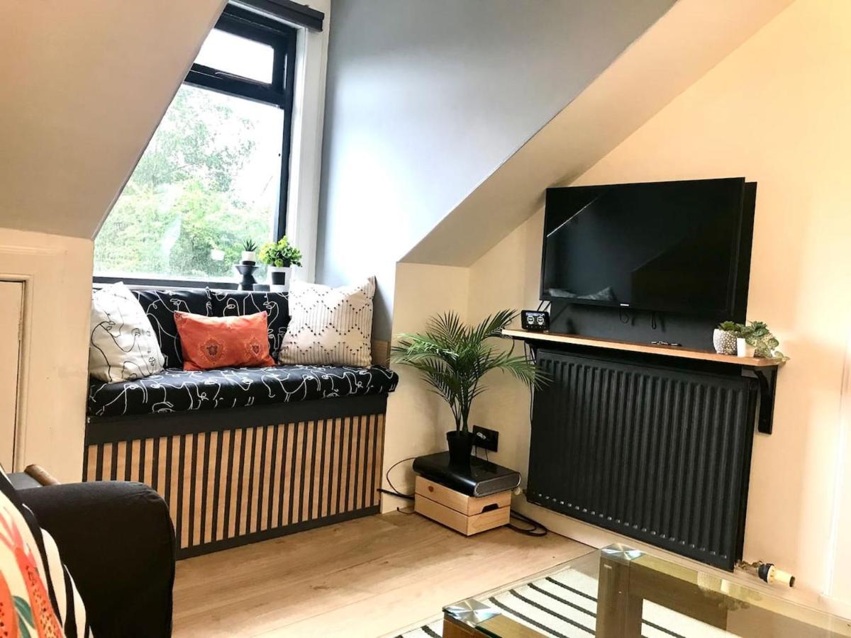 The Morningside Apartment Charming Stylish Apartment In The Centre Of Innerleithen Exterior foto